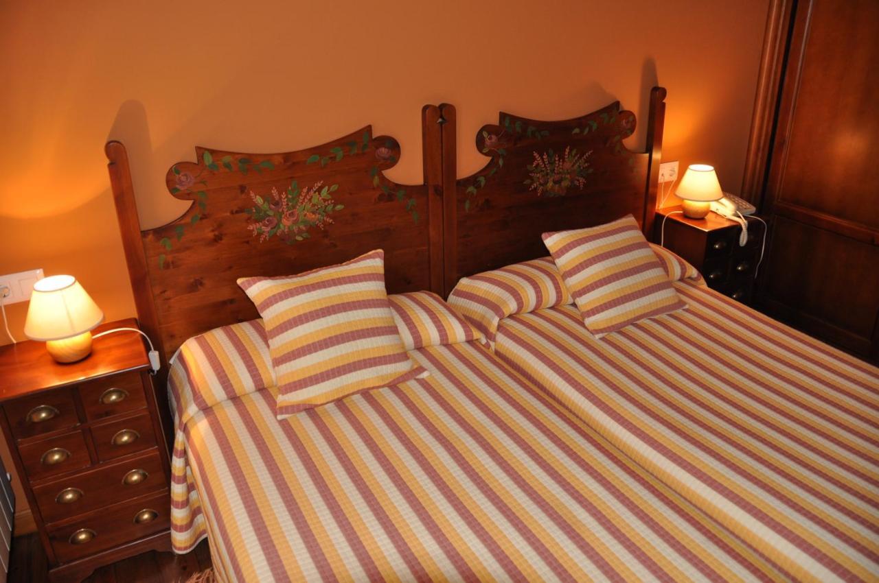 Hotel Apartamentos El Meirel Пола-де-Сомьедо Экстерьер фото